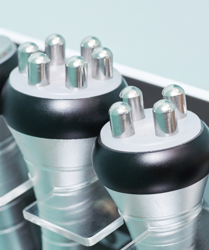 digital equipment (scales, therapy machines)